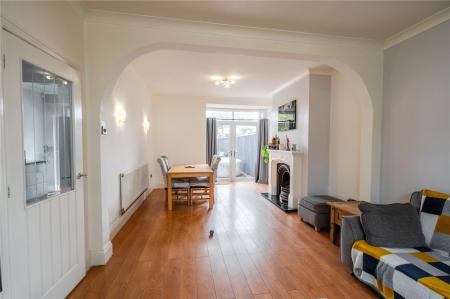 Living/Dining (2)