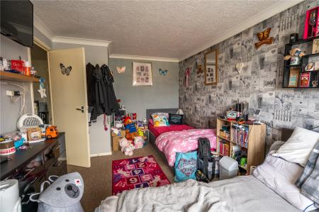 Bedroom 1 (2)