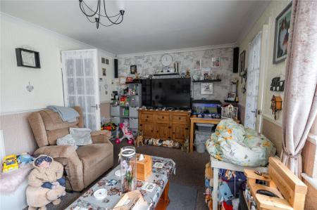 Living Room (2)