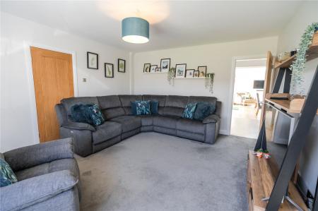 Living Room (2)
