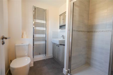 Ensuite