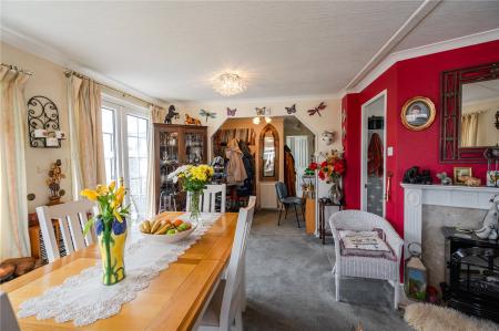 Living/Dining Room