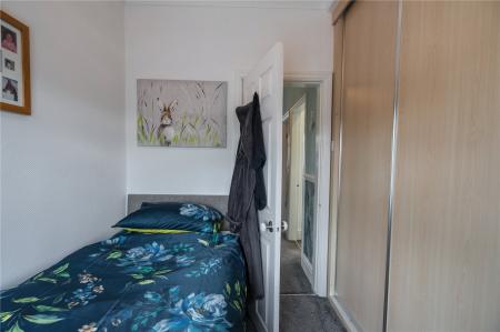 Box/Bedroom 3