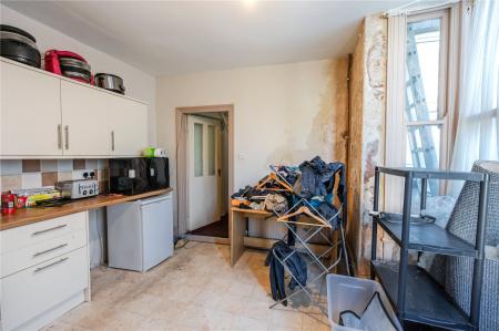 Kitchen (2)