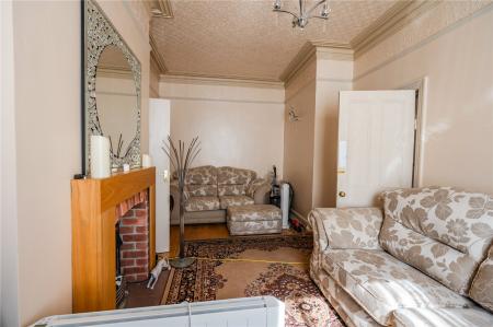 Living Room (2)