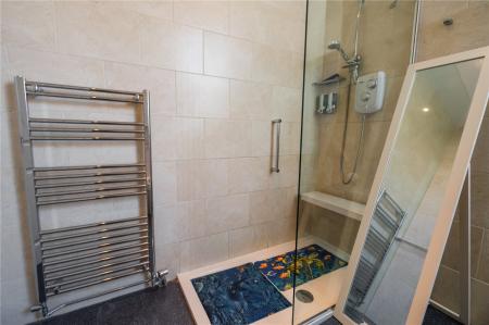 Shower Room (2)