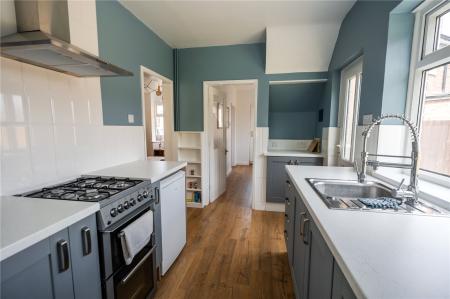 Kitchen (2)