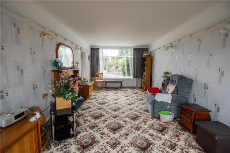 Living Room (2)