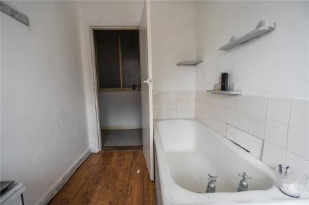 Flat - Bathroom