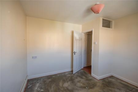 Bedroom 2 (2)