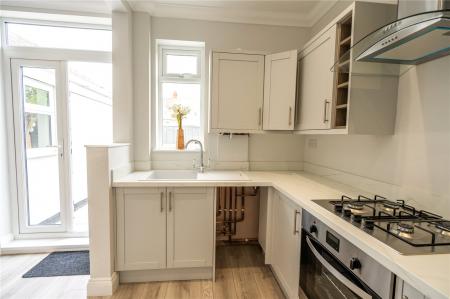 Kitchen (2)