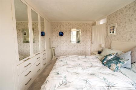 Bedroom 1 (2)