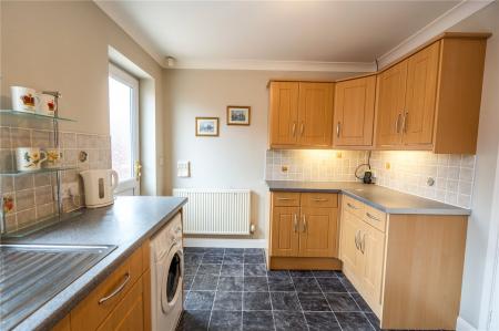 Kitchen (2)