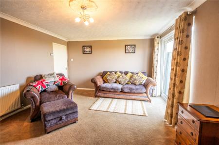 Living Room (2)