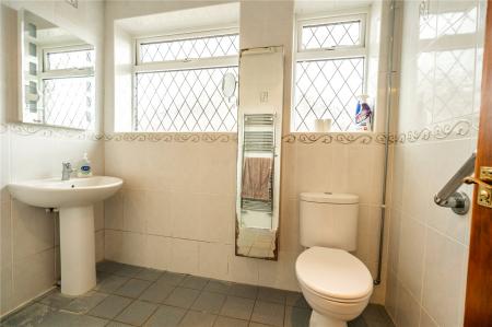 Shower Room (2)