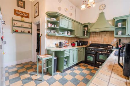 Kitchen (2)