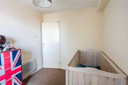 Bedroom 2 (2)