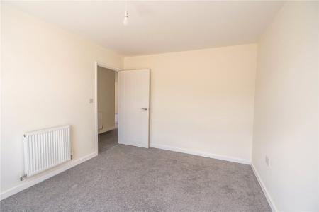 Bedroom 1 (2)
