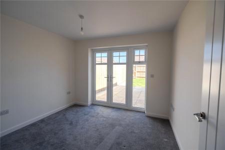 Dining Room/Bed 3
