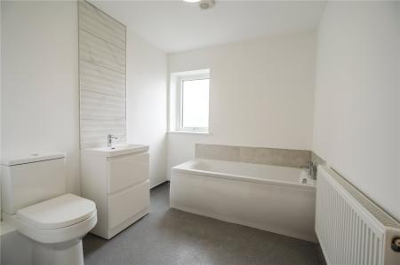 En-Suite Bathroom