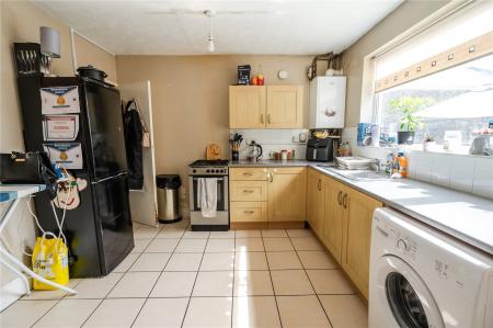 Kitchen (2)