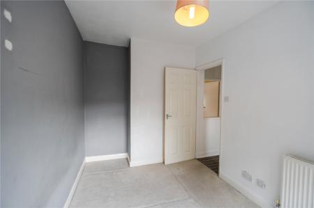 Bedroom 2 (2)