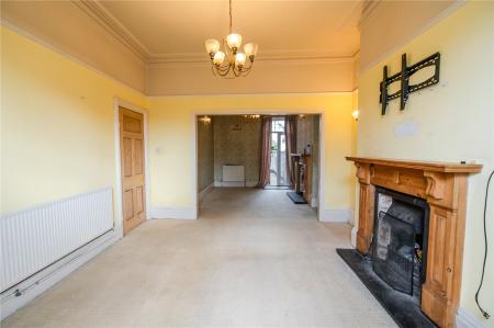 Living Room (2)