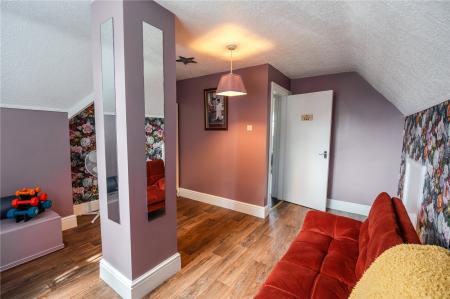 Bedroom 3 (2)
