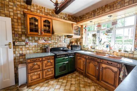 Kitchen (2)