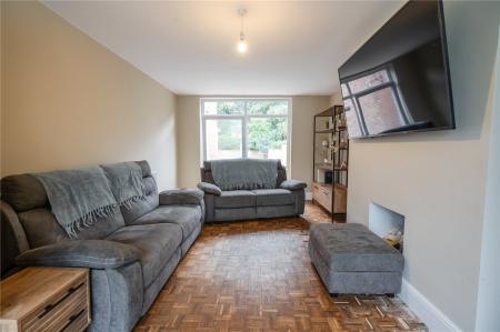 Living Room (2)