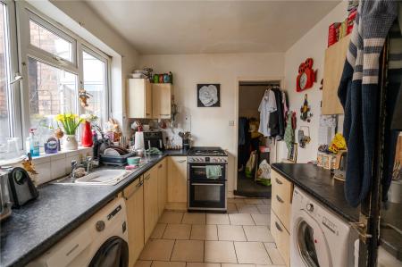 Kitchen (2)