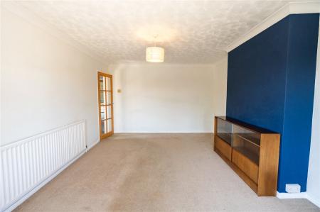 Living Room (2)