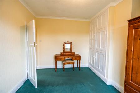 Bedroom 1 (2)