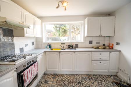 Kitchen (2)