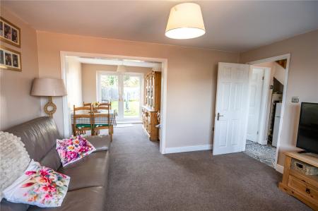Living Room (2)