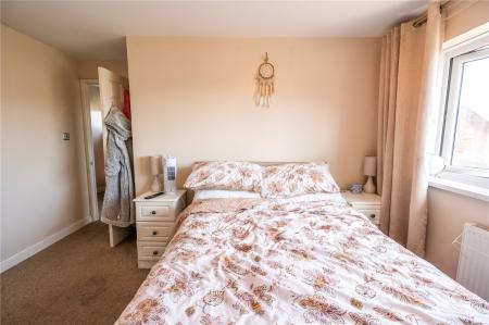 Bedroom 1 (2)