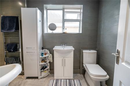 Bathroom (2)