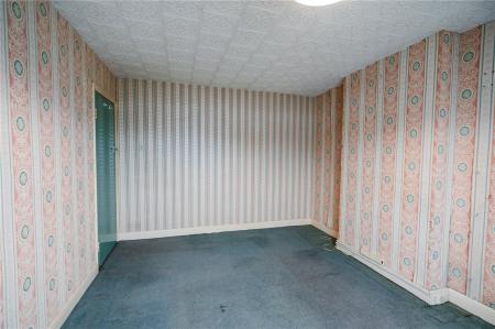 Bedroom 1 (2)