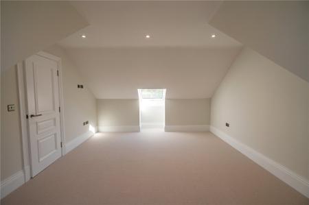 Bedroom 4 (2)
