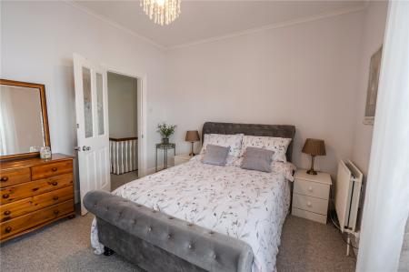 Bedroom 1 (2)