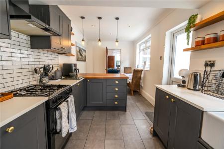 Kitchen (3)