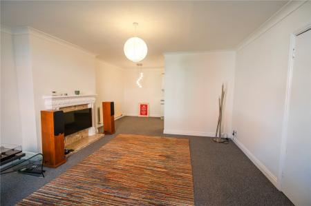 Living Room (2)