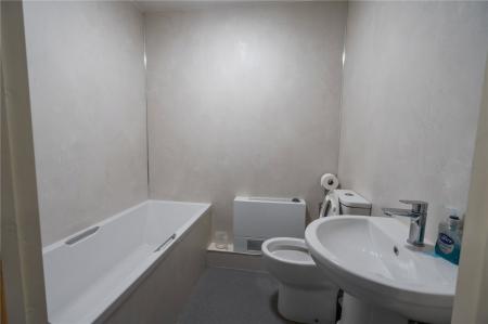 En-Suite Bathroom