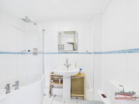 Ensuite Bathroom