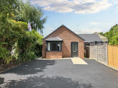Media image 02