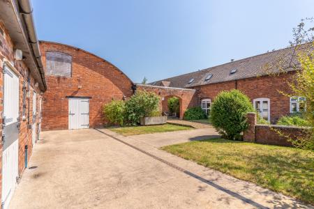 Media image 03
