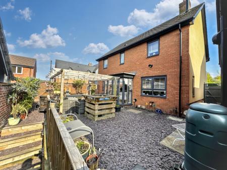 Media image 03