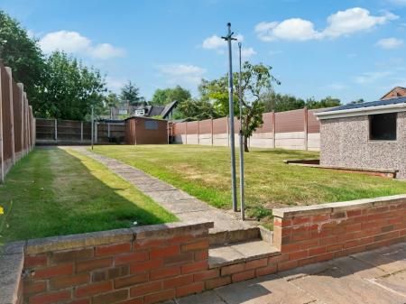Media image 03