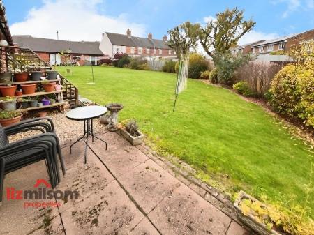 1ddc8dca-Rear 20Garden.jpg