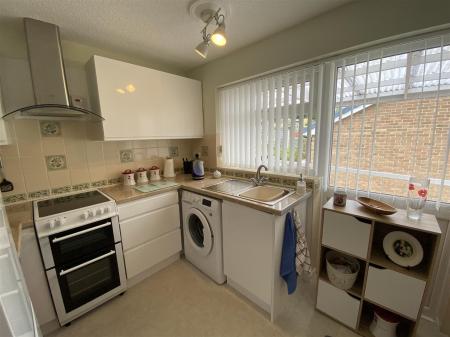 Modern fitted Kitchen